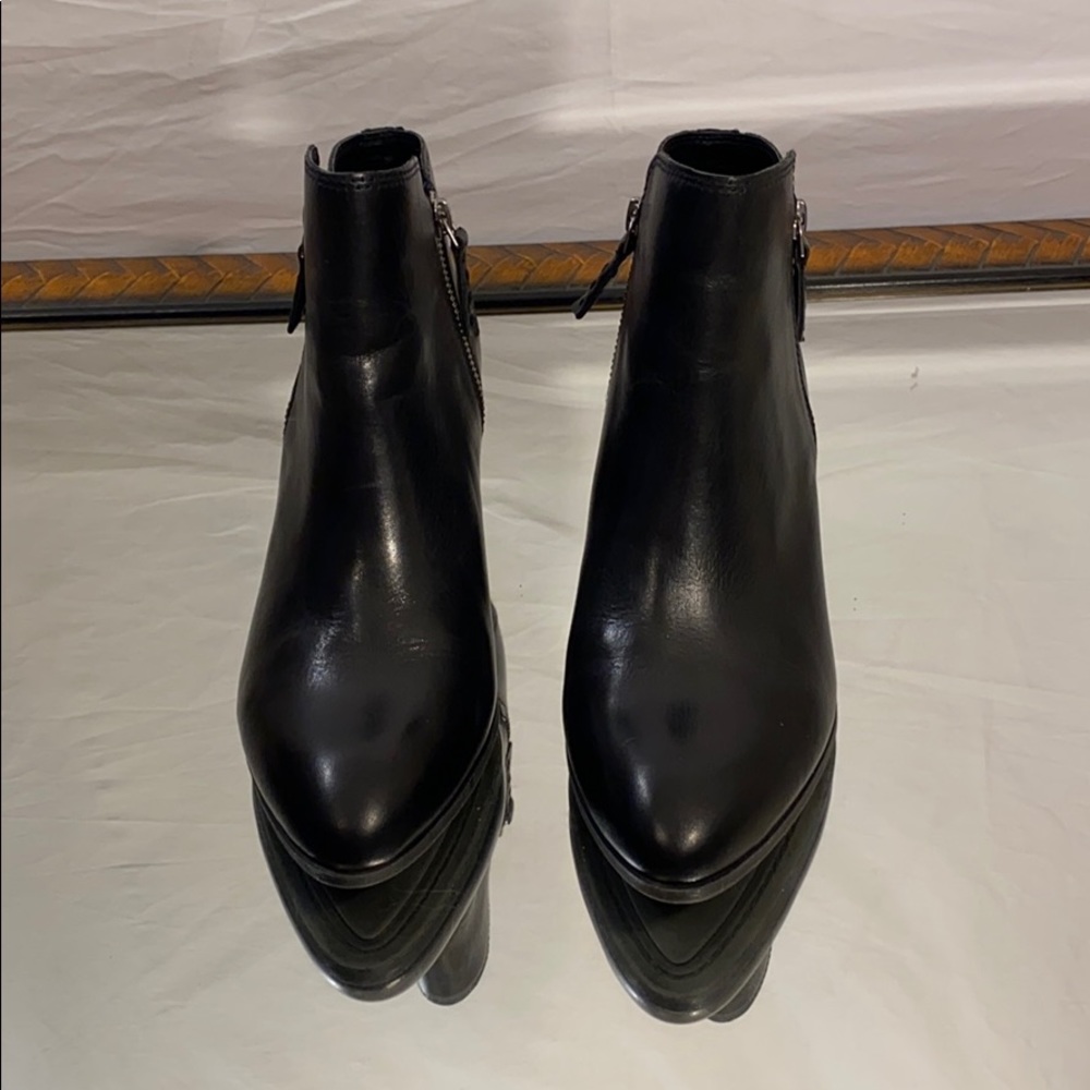 FRYE JUDITH dual zip black leather booties